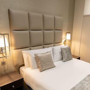 Chambre Standarde Lit Queen-Size